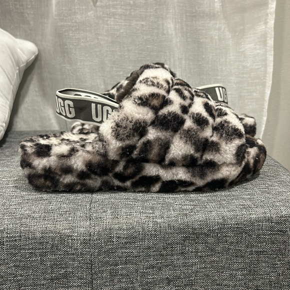 UGG Fluff yeah slide - Picture 5 of 5